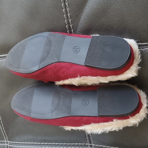 A New Day Rebe Burgundy Red Mule Flats Shoes Faux Leather and Fur New With Tags - Picture 5 of 5